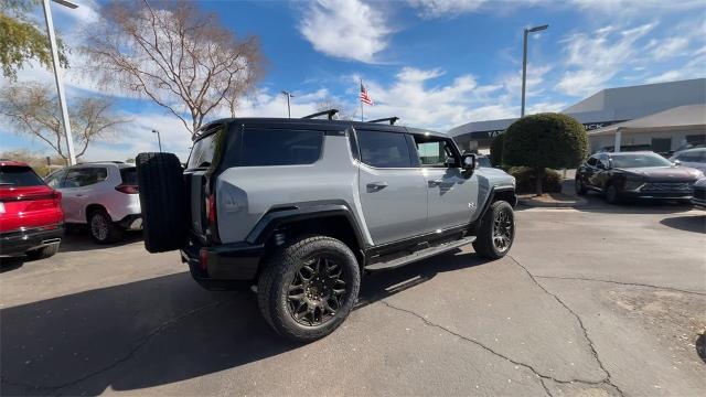 2025 GMC HUMMER EV SUV Vehicle Photo in GOODYEAR, AZ 85338-1310