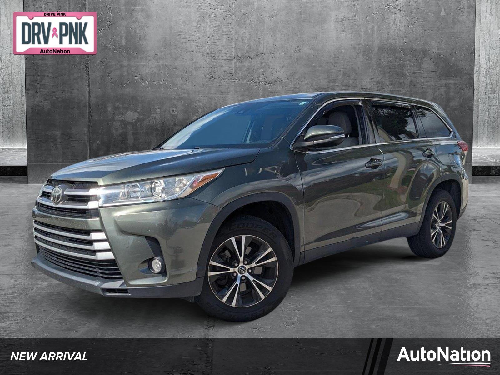 2019 Toyota Highlander Vehicle Photo in Miami, FL 33015