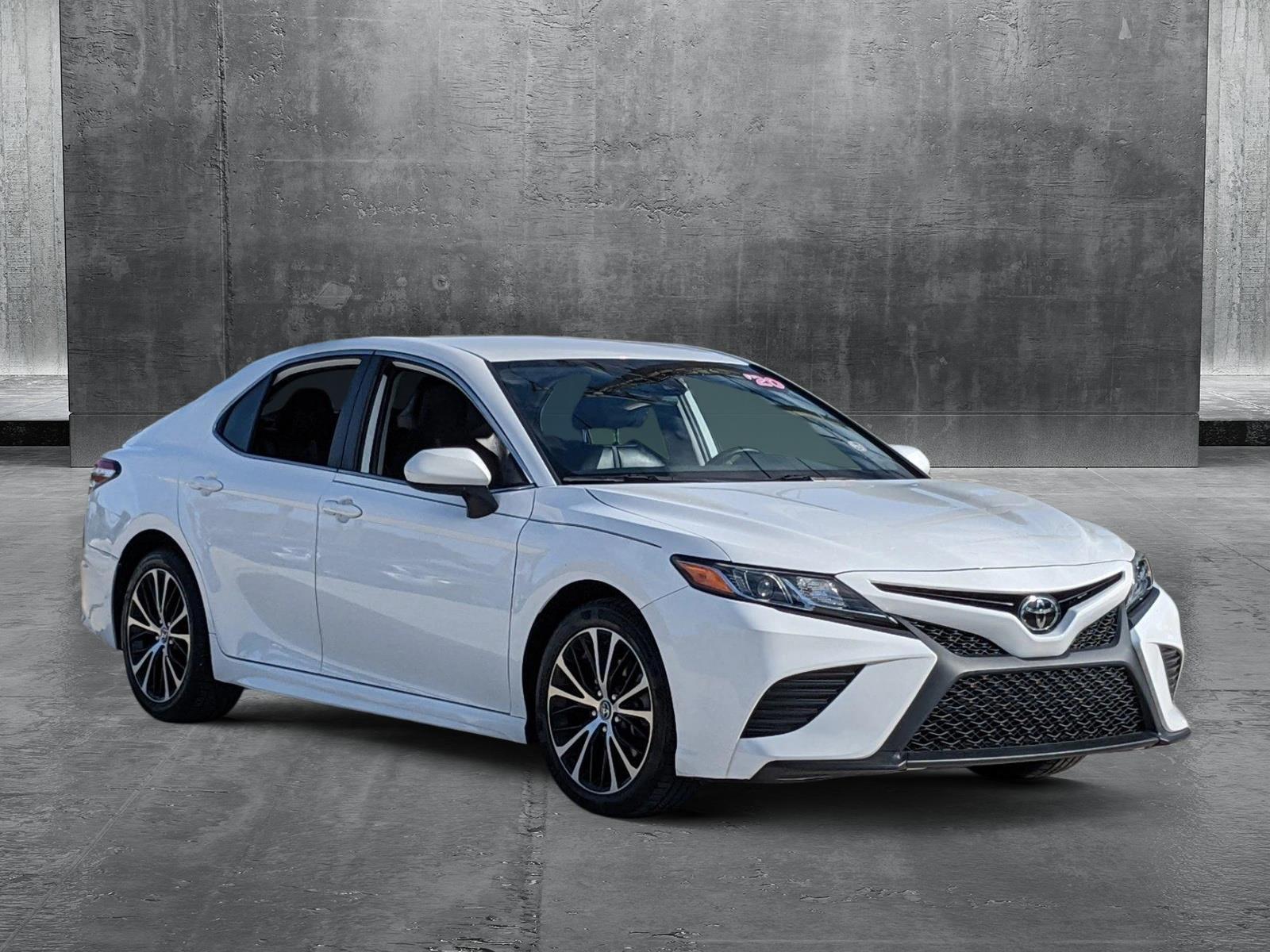 2020 Toyota Camry Vehicle Photo in Davie, FL 33331