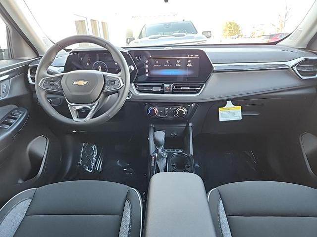 2025 Chevrolet Trailblazer Vehicle Photo in HAYS, KS 67601-1994