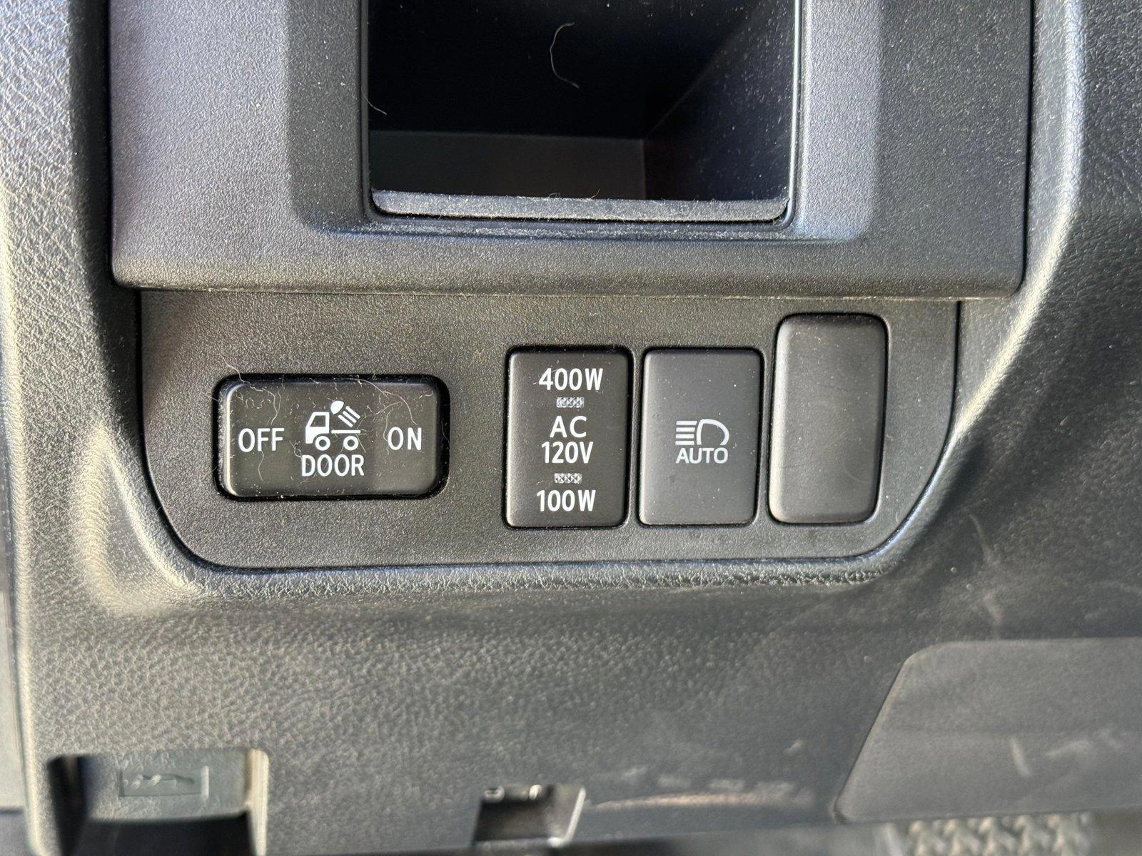 2019 Toyota Tacoma 2WD Vehicle Photo in Ft. Myers, FL 33907