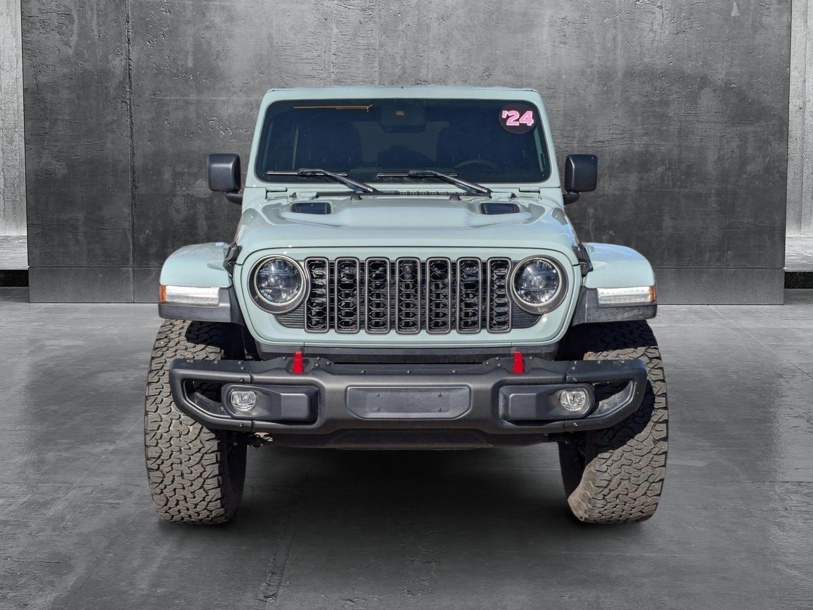 2024 Jeep Wrangler Vehicle Photo in LONE TREE, CO 80124-2750