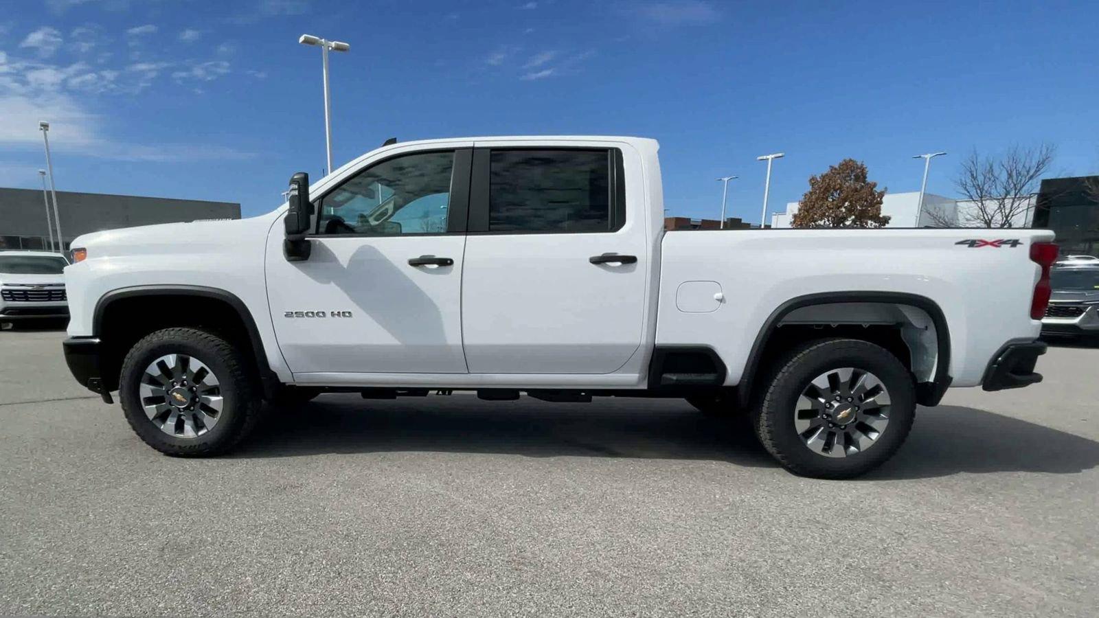 2024 Chevrolet Silverado 2500 HD Vehicle Photo in BENTONVILLE, AR 72712-4322