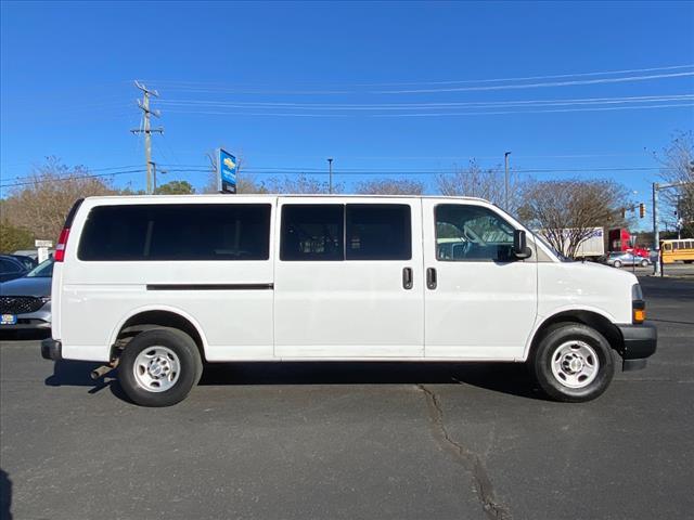 Used 2022 Chevrolet Express Passenger LS with VIN 1GAZGNF73N1244725 for sale in Ashland, VA