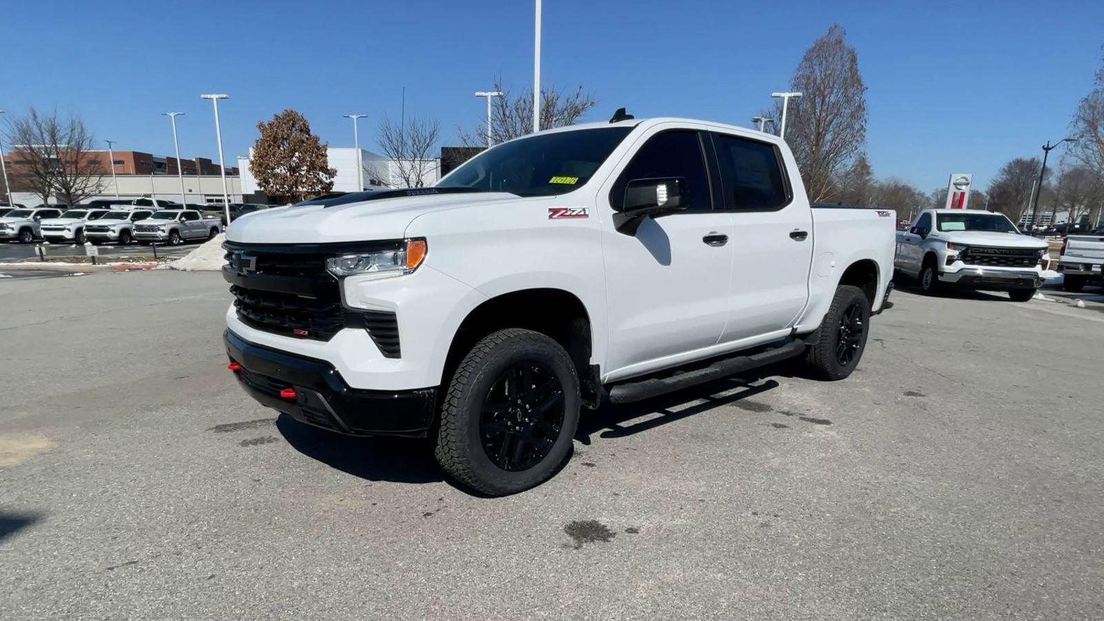 2025 Chevrolet Silverado 1500 Vehicle Photo in BENTONVILLE, AR 72712-4322