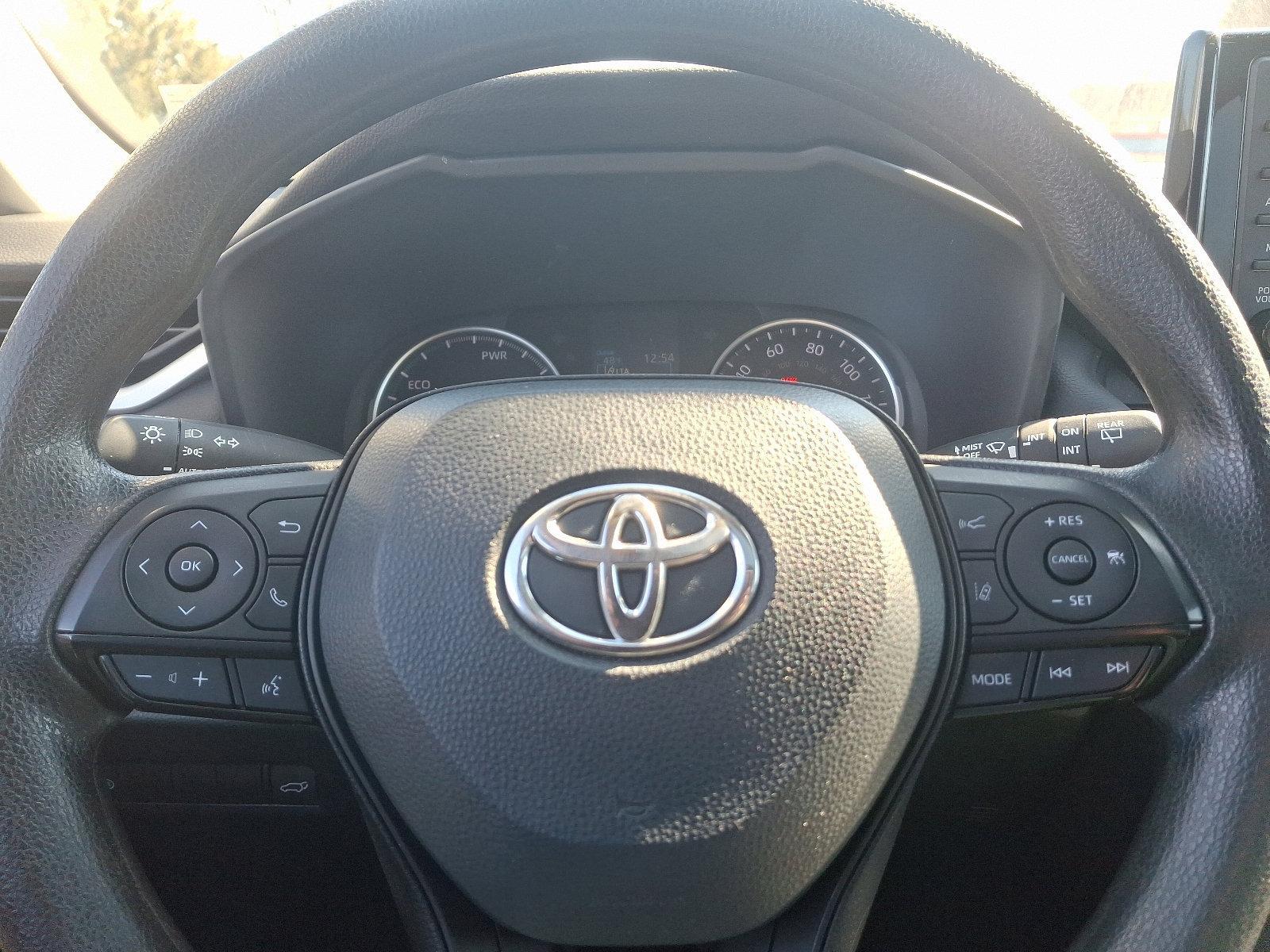 2022 Toyota RAV4 Vehicle Photo in Trevose, PA 19053