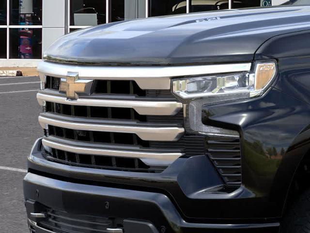 2025 Chevrolet Silverado 1500 Vehicle Photo in MOON TOWNSHIP, PA 15108-2571