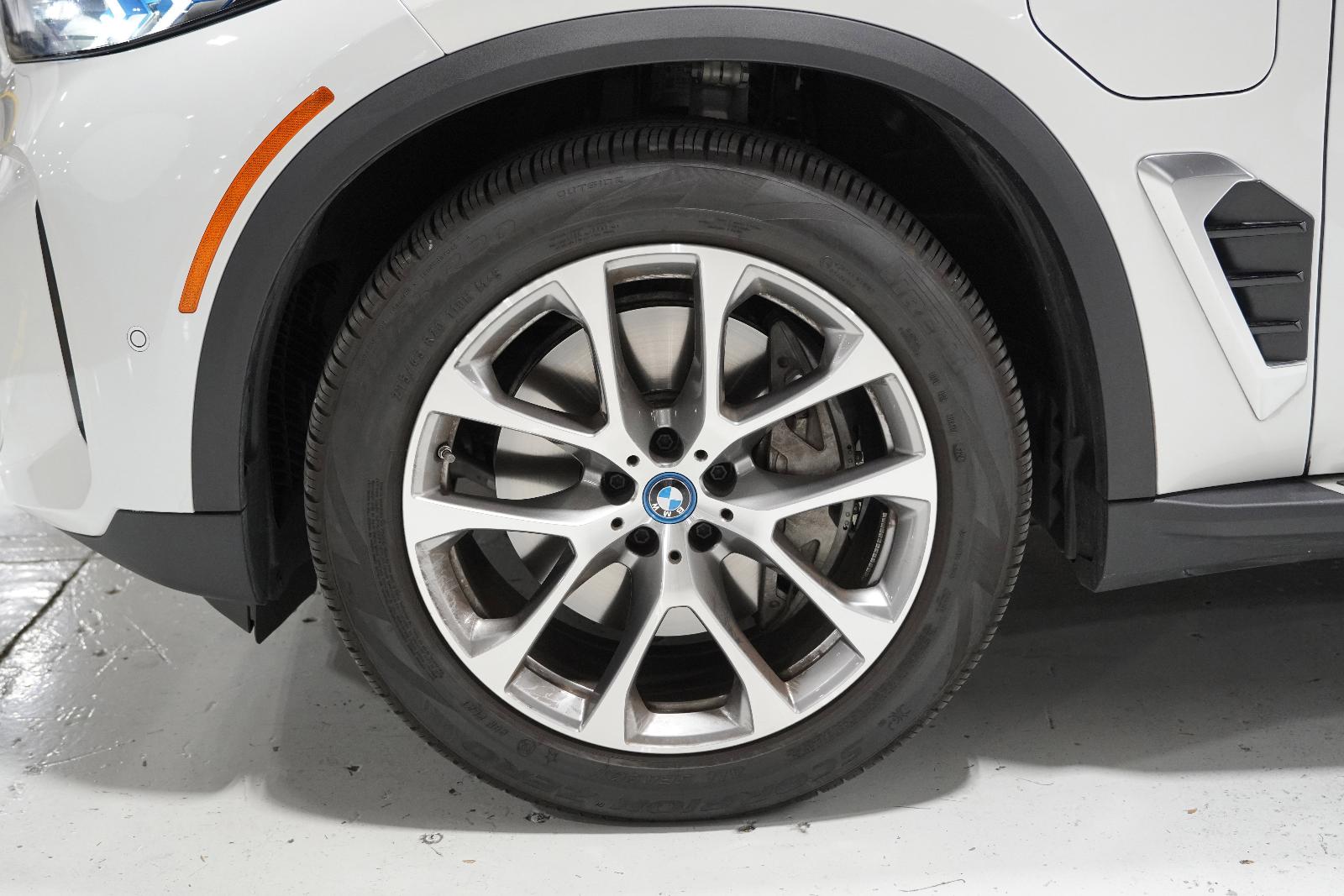 2025 BMW X5 xDrive50e Vehicle Photo in GRAPEVINE, TX 76051