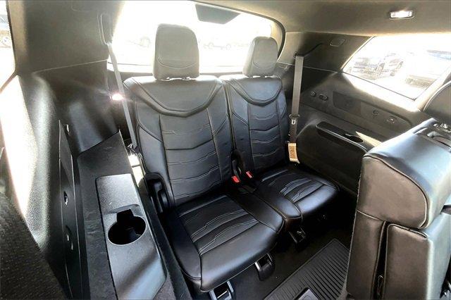 2024 Cadillac XT6 Vehicle Photo in TOPEKA, KS 66609-0000