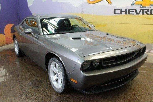 Used 2011 Dodge Challenger SE with VIN 2B3CJ4DG8BH571065 for sale in Saint Johns, MI