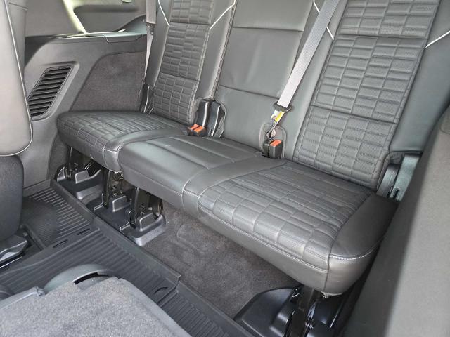 2023 Cadillac Escalade Vehicle Photo in DENTON, TX 76210-9321