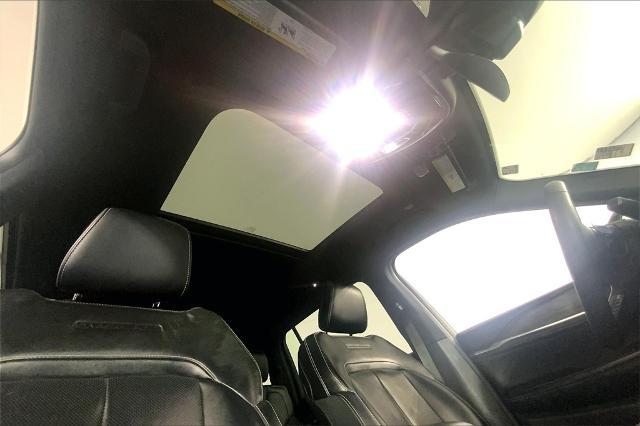 2023 Jeep Grand Cherokee L Vehicle Photo in Lees Summit, MO 64086