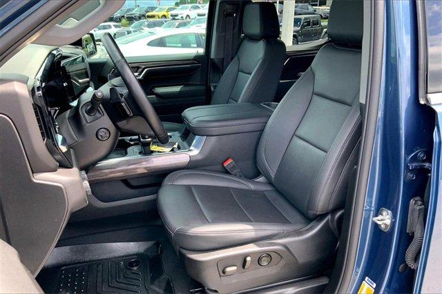 2024 Chevrolet Silverado 1500 Vehicle Photo in KANSAS CITY, MO 64114-4502