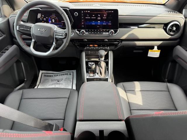 2025 Chevrolet Colorado Vehicle Photo in COLUMBIA, MO 65203-3903