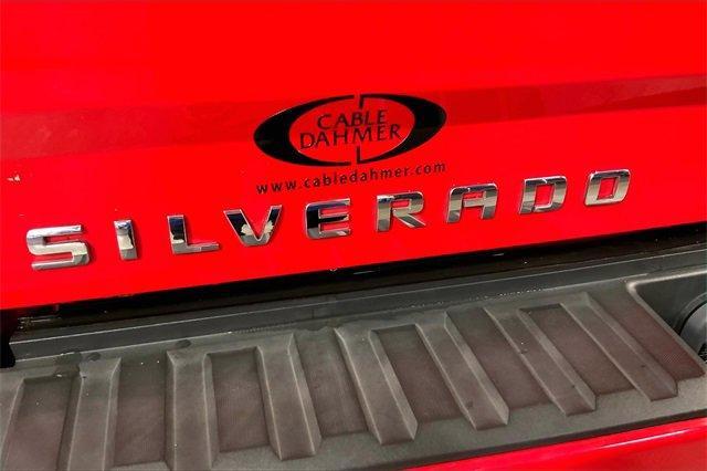 2017 Chevrolet Silverado 1500 Vehicle Photo in KANSAS CITY, MO 64114-4502