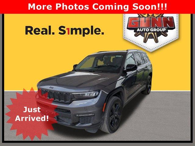 2022 Jeep Grand Cherokee L Vehicle Photo in SELMA, TX 78154-1460