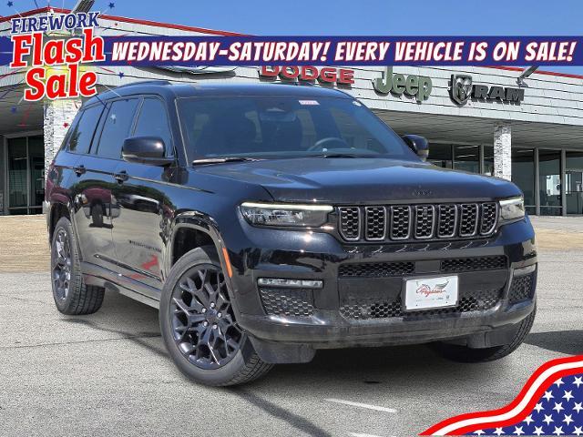 2025 Jeep Grand Cherokee L Vehicle Photo in Ennis, TX 75119-5114