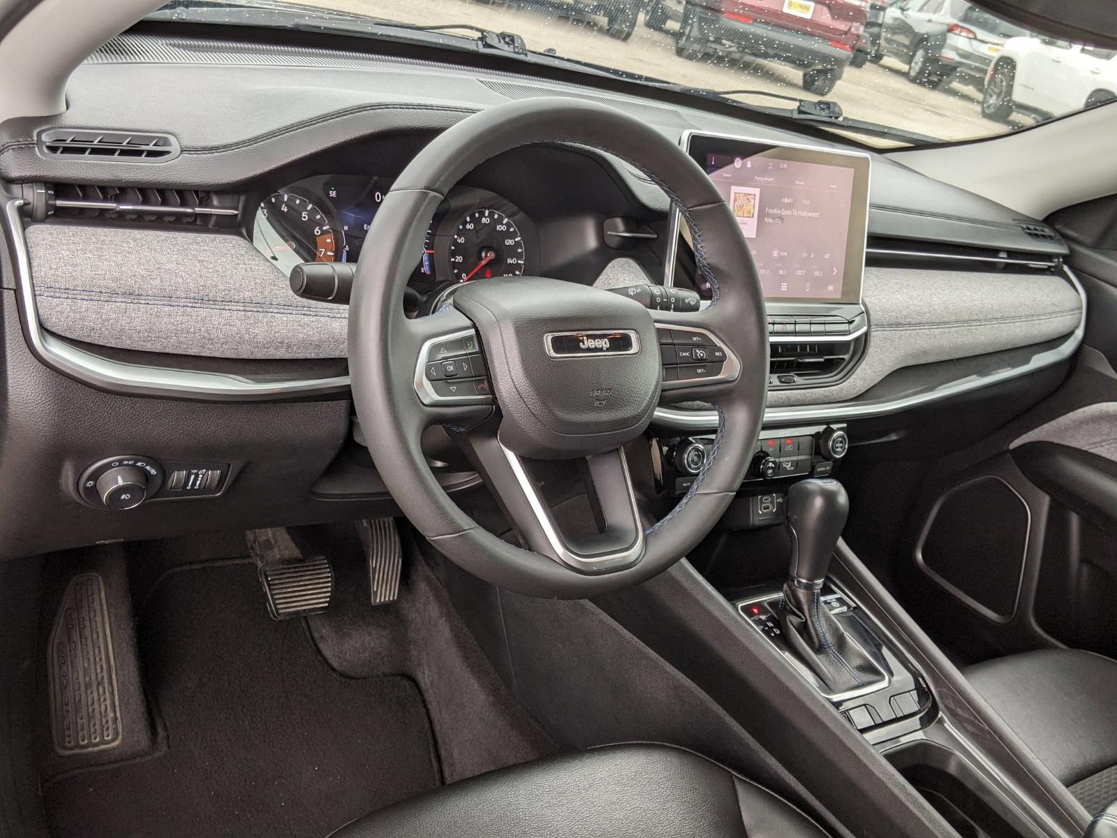 2022 Jeep Compass Vehicle Photo in Seguin, TX 78155
