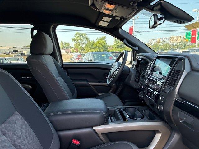 2024 Nissan Titan Vehicle Photo in Harrisburg, PA 17111-1033