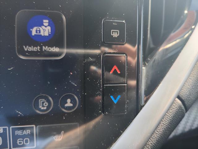 2024 Subaru Ascent Vehicle Photo in Green Bay, WI 54304