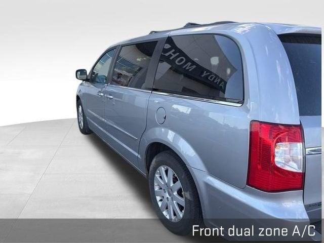 2014 Chrysler Town & Country Vehicle Photo in Fishers, IN 46038
