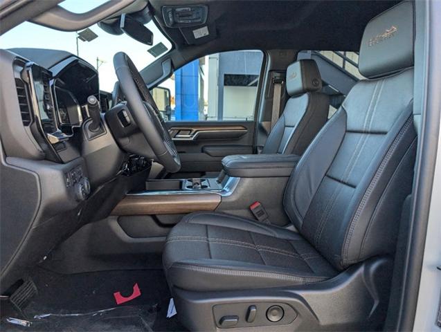 2025 Chevrolet Silverado 3500 HD Vehicle Photo in ENGLEWOOD, CO 80113-6708