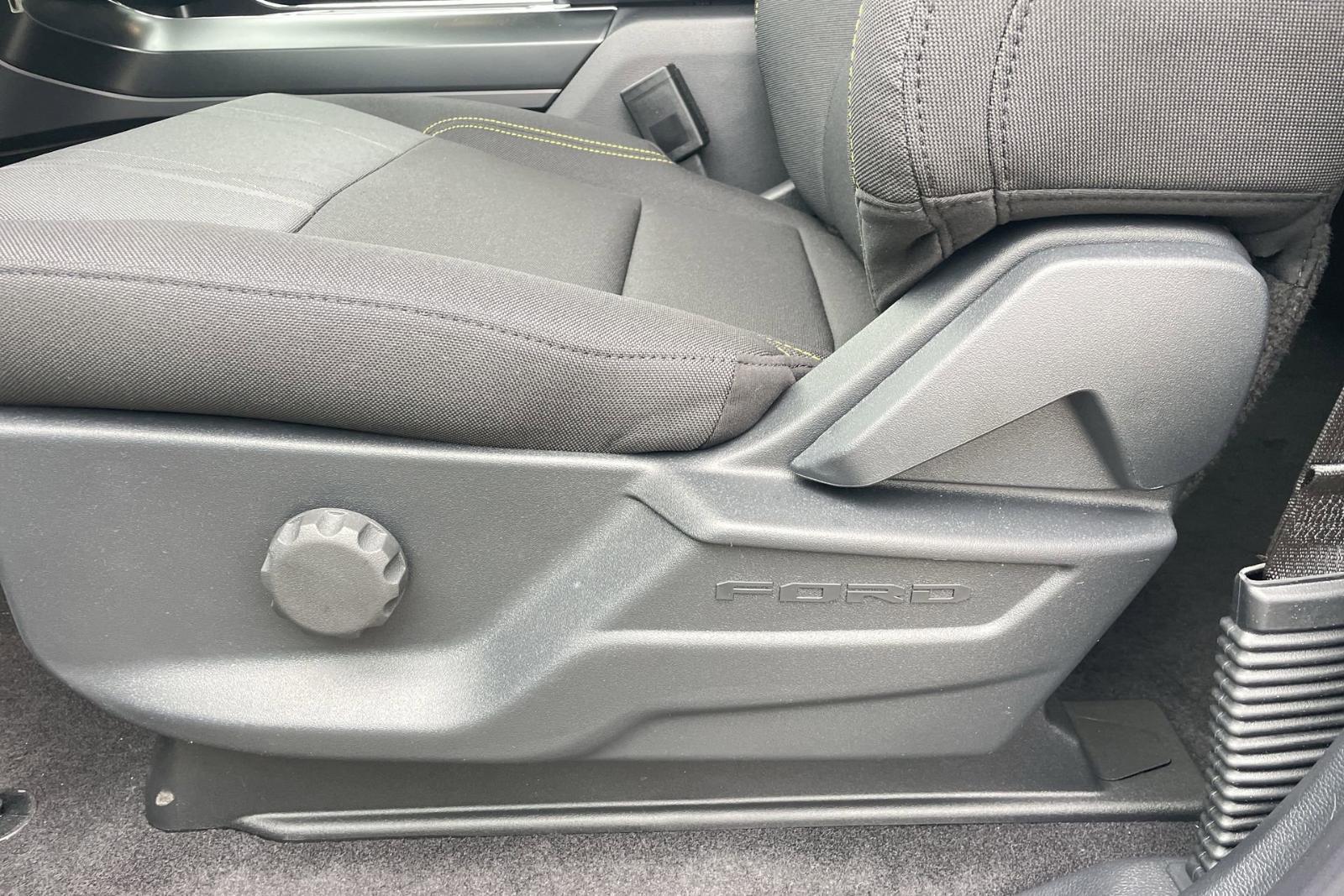 2024 Ford F-150 Vehicle Photo in Belle Vernon, PA 15012