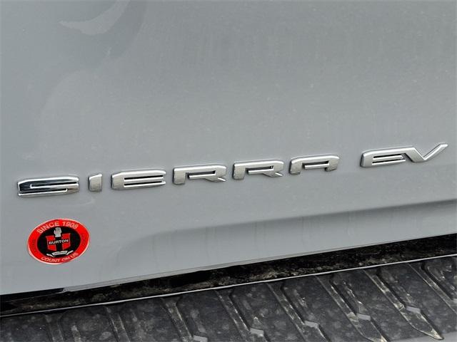 2025 GMC Sierra EV Vehicle Photo in LEWES, DE 19958-4935