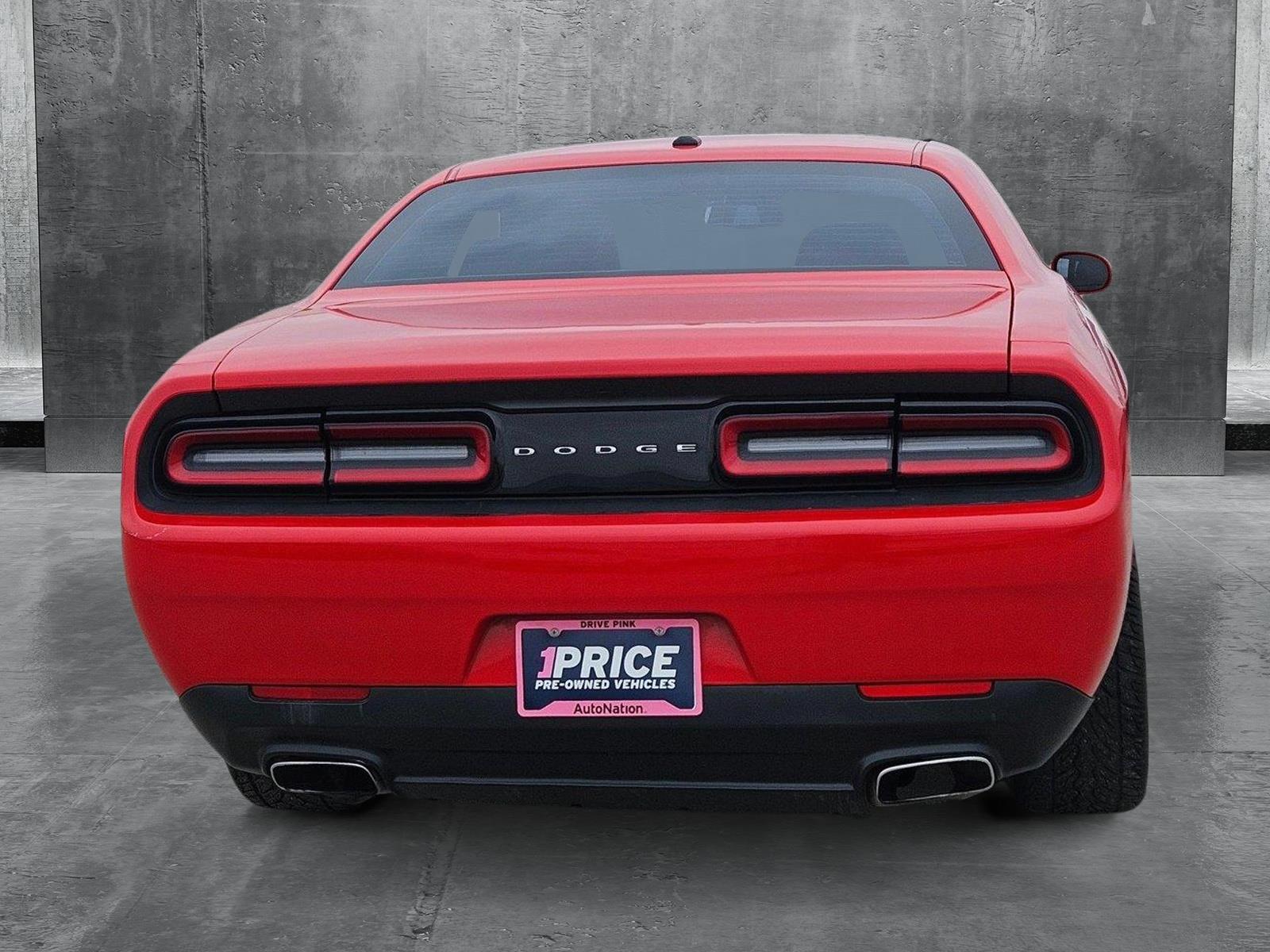 2017 Dodge Challenger Vehicle Photo in NORTH RICHLAND HILLS, TX 76180-7199