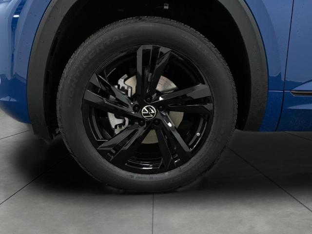 2025 Volkswagen Atlas Cross Sport Vehicle Photo in Appleton, WI 54913