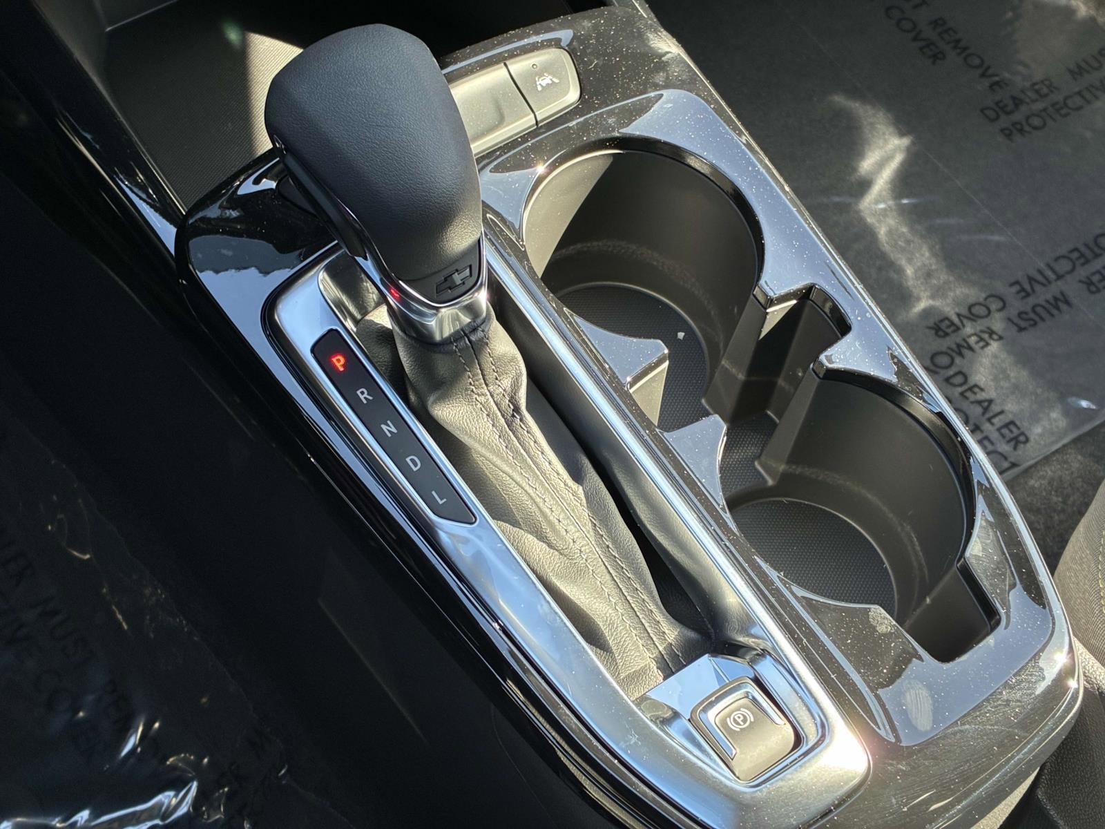 2025 Chevrolet Trax Vehicle Photo in LOS ANGELES, CA 90007-3794