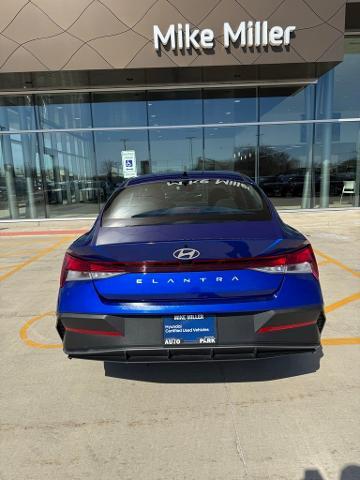2024 Hyundai ELANTRA Vehicle Photo in Peoria, IL 61615