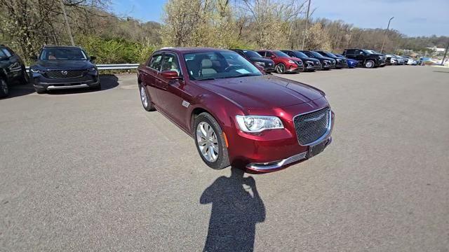 2017 Chrysler 300 Vehicle Photo in Pleasant Hills, PA 15236