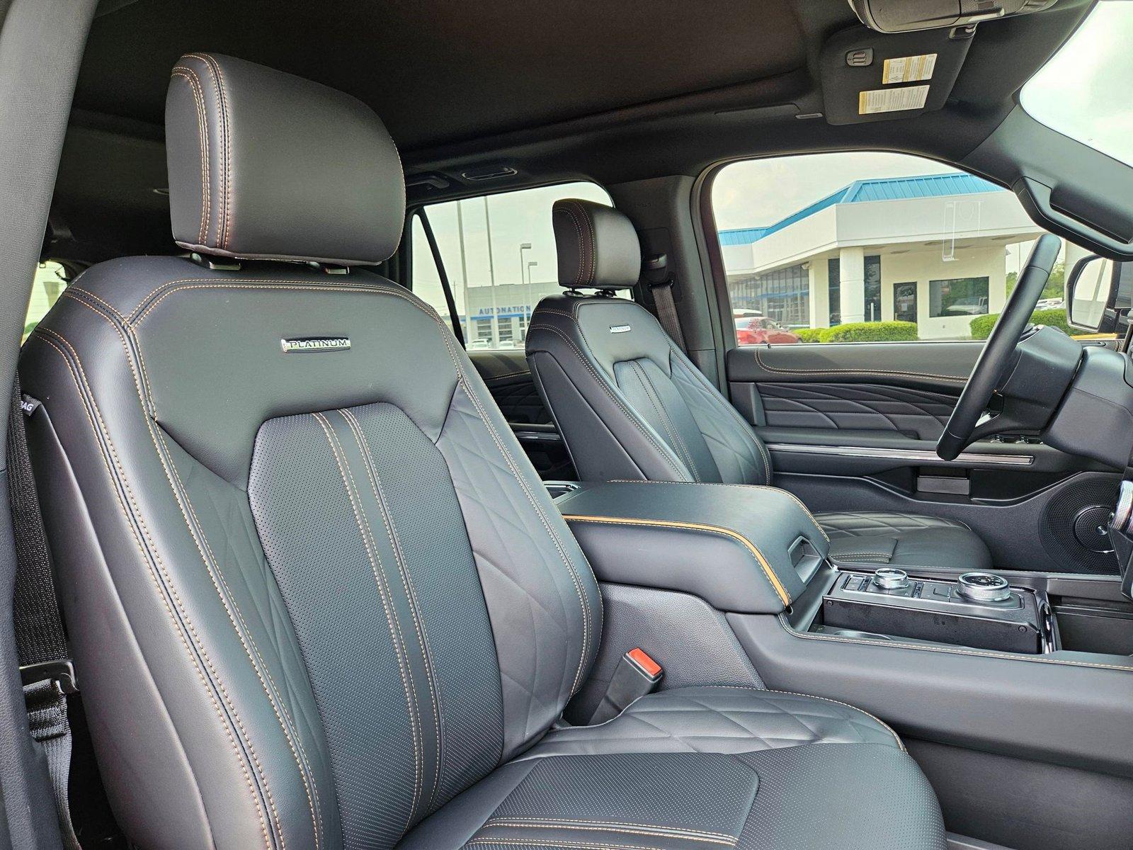2024 Ford Expedition Vehicle Photo in AUSTIN, TX 78759-4154