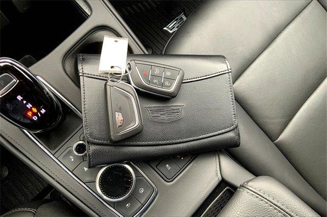 2024 Cadillac XT4 Vehicle Photo in KANSAS CITY, MO 64114-4545