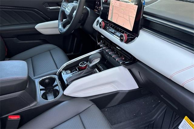 2025 GMC Canyon Vehicle Photo in ELK GROVE, CA 95757-8703