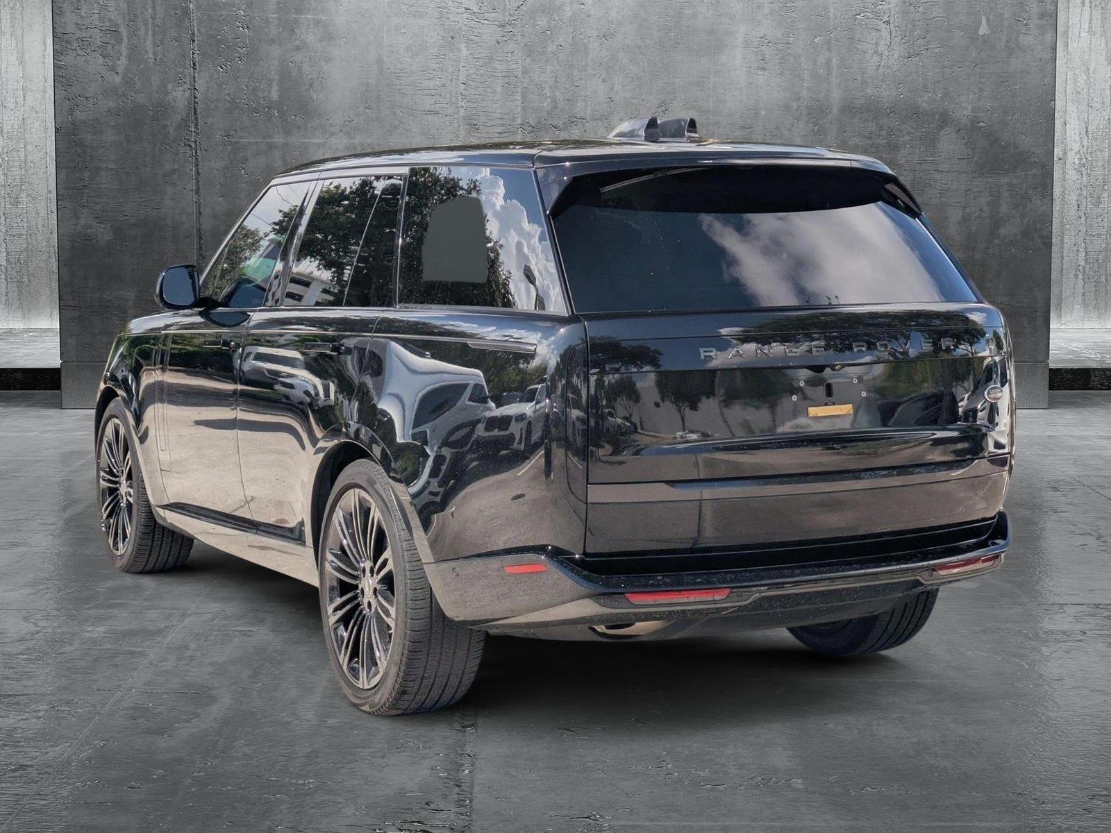 2023 Land Rover Range Rover Vehicle Photo in Coconut Creek, FL 33073