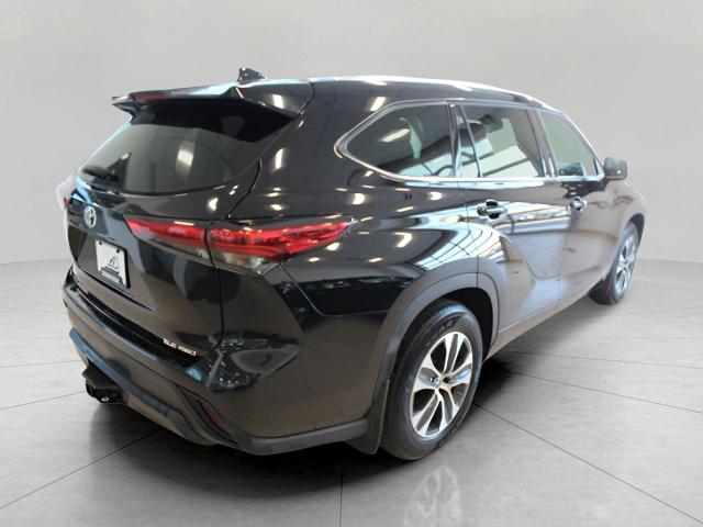 2021 Toyota Highlander Vehicle Photo in Green Bay, WI 54304