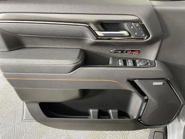 2025 GMC Sierra 1500 Vehicle Photo in GILBERT, AZ 85297-0402