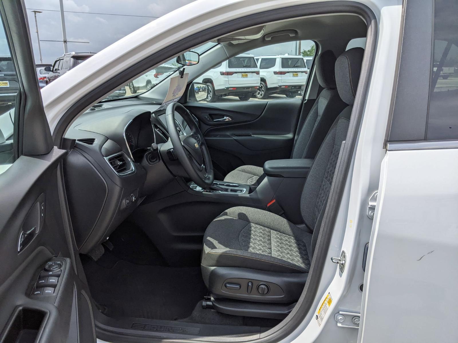 2024 Chevrolet Equinox Vehicle Photo in Seguin, TX 78155