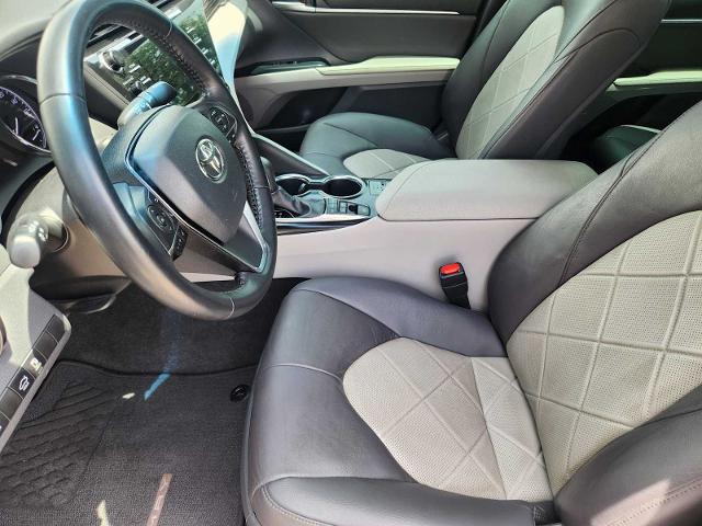 2019 Toyota Camry Vehicle Photo in DENTON, TX 76210-9321