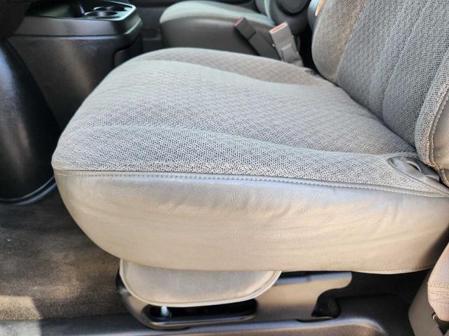 2015 Chevrolet Express Passenger Vehicle Photo in DENTON, TX 76210-9321