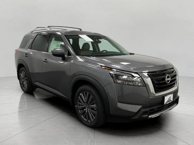 2025 Nissan Pathfinder Vehicle Photo in Neenah, WI 54956