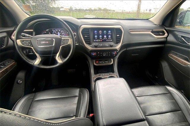 2023 GMC Acadia Vehicle Photo in TOPEKA, KS 66609-0000