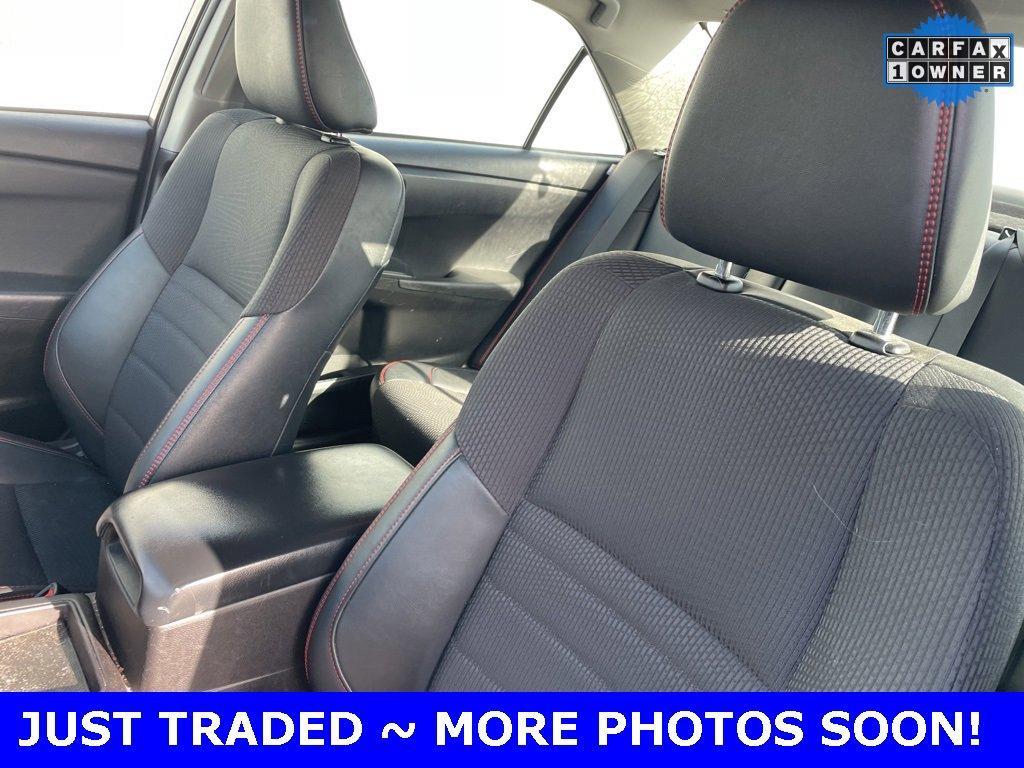 2017 Toyota Camry Vehicle Photo in Saint Charles, IL 60174