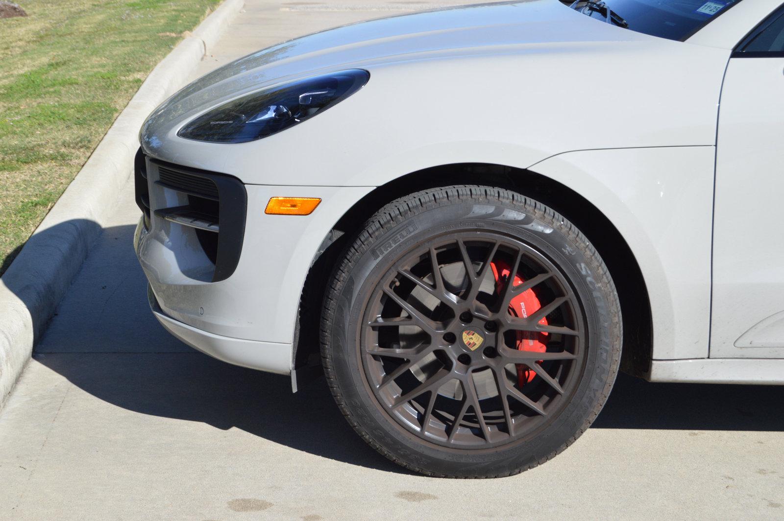 2021 Porsche Macan Vehicle Photo in Houston, TX 77090