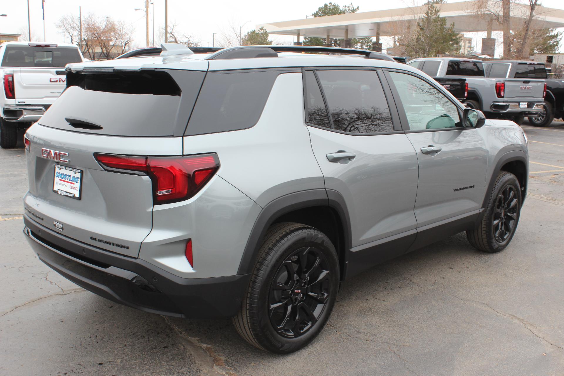 2025 GMC Terrain Vehicle Photo in AURORA, CO 80012-4011