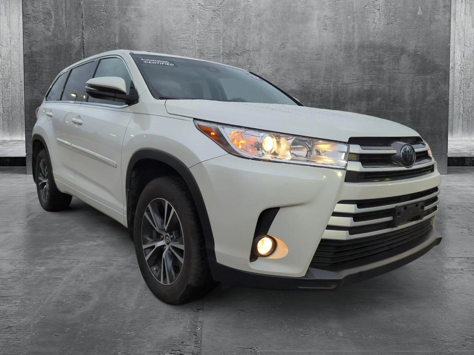 2017 Toyota Highlander Vehicle Photo in Memphis, TN 38125