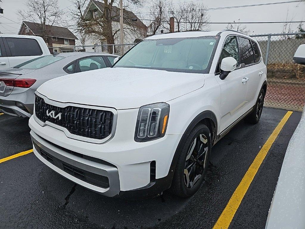 2023 Kia Telluride Vehicle Photo in AKRON, OH 44303-2185