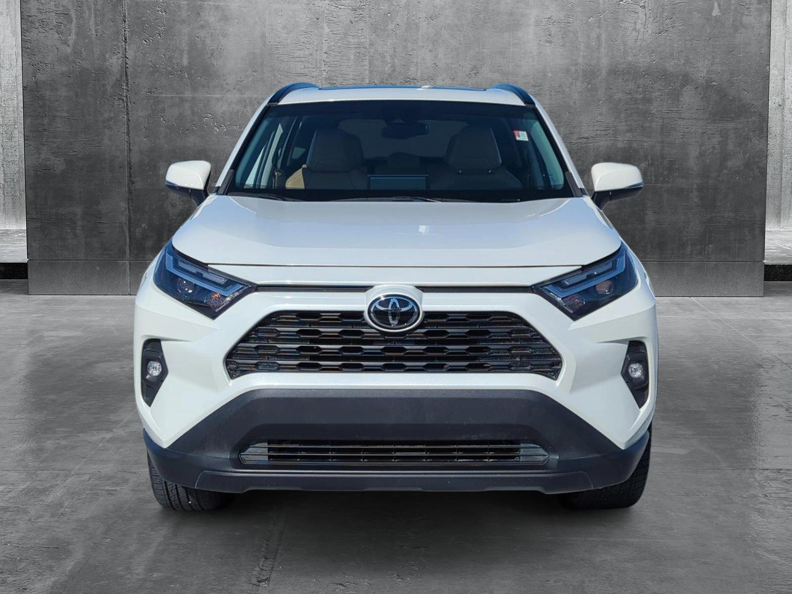 2022 Toyota RAV4 XLE Premium photo 2